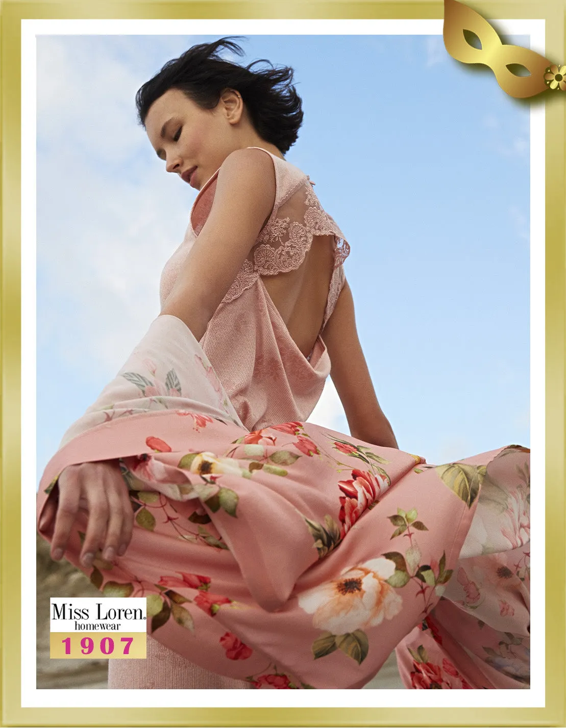 Back Lace Detailed Long Pajamas with Floral Printed Robe Set (3 Pcs) 1907