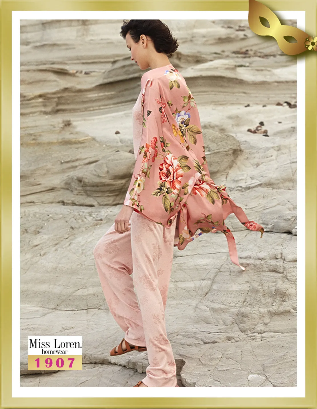 Back Lace Detailed Long Pajamas with Floral Printed Robe Set (3 Pcs) 1907