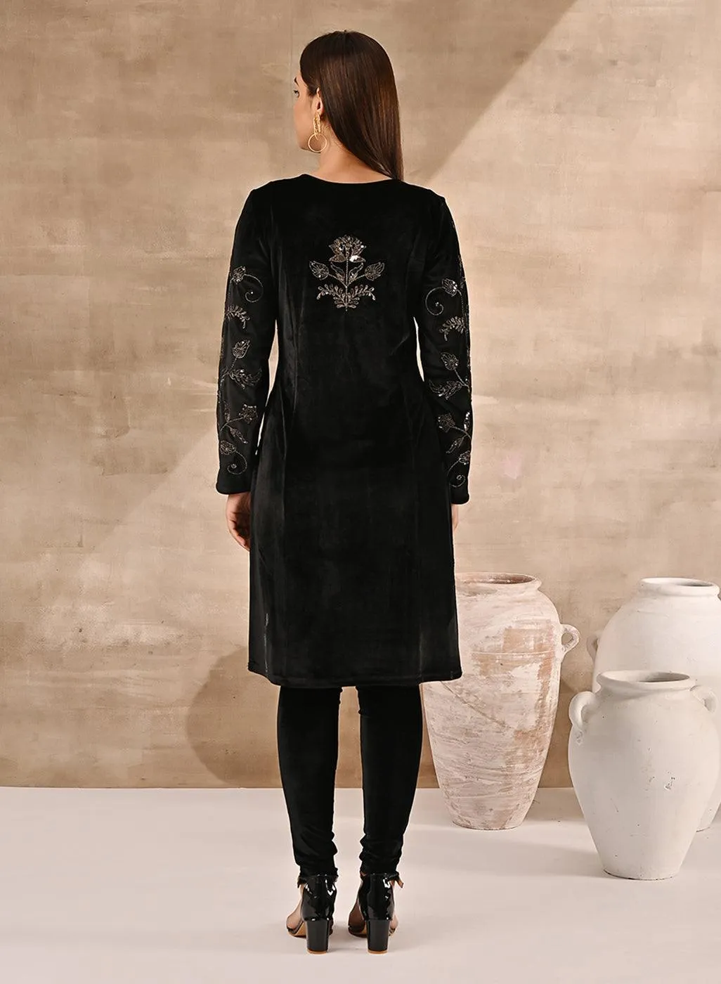 Black Floral Velvet Kurta with Embroidery