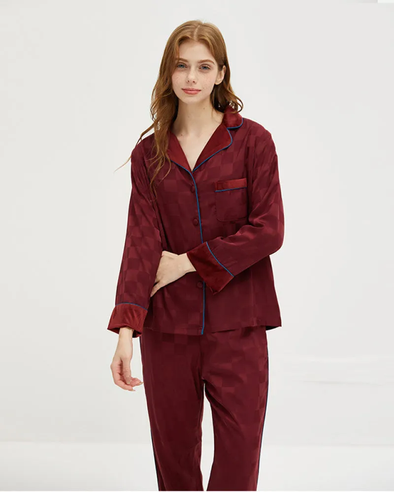 Casual Lightweight Velvet Long Sleeve Pajama