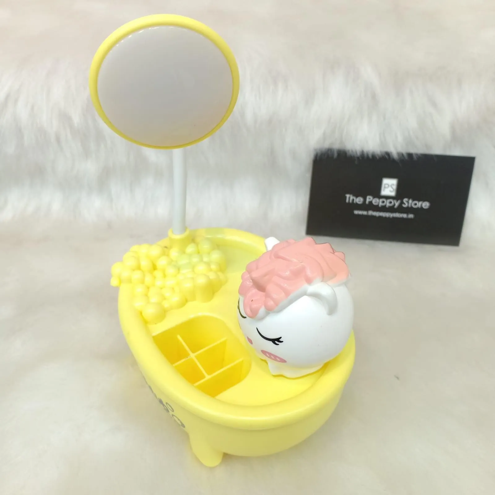 Cute Bathtub Table Lamp / Pencil Stand