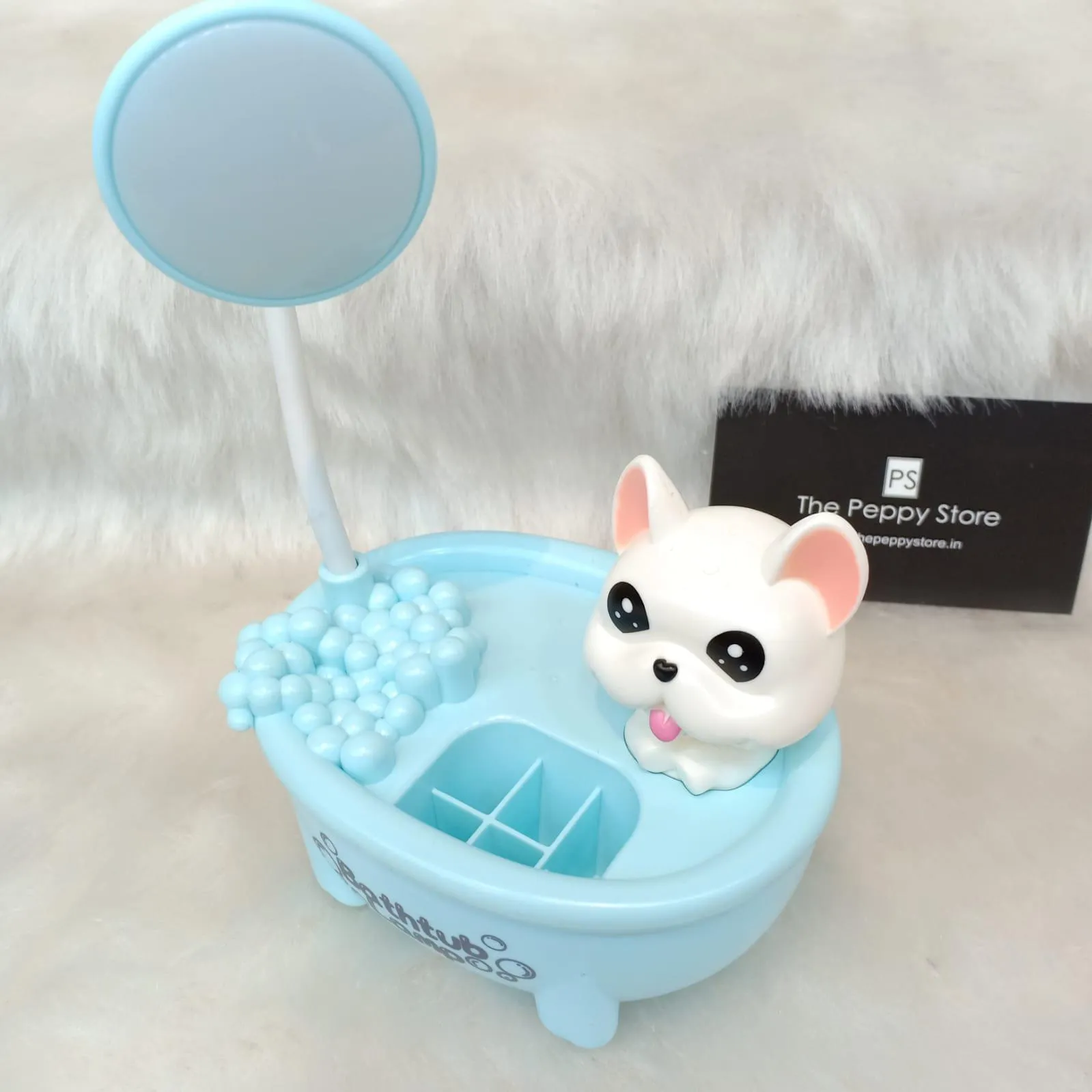 Cute Bathtub Table Lamp / Pencil Stand