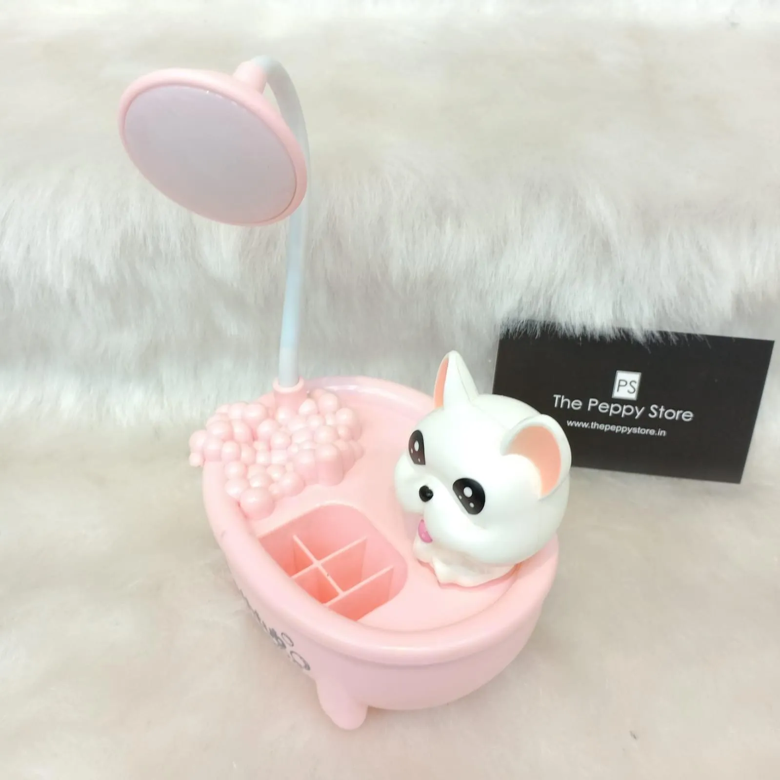 Cute Bathtub Table Lamp / Pencil Stand