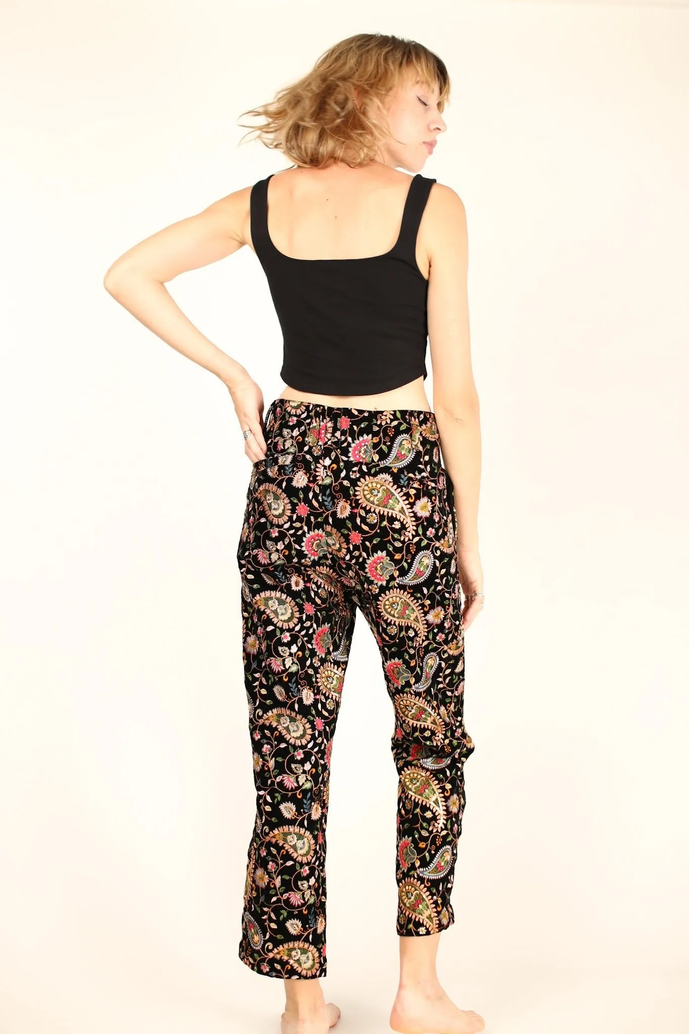 EMBROIDERED VELVET PANTS DEWI