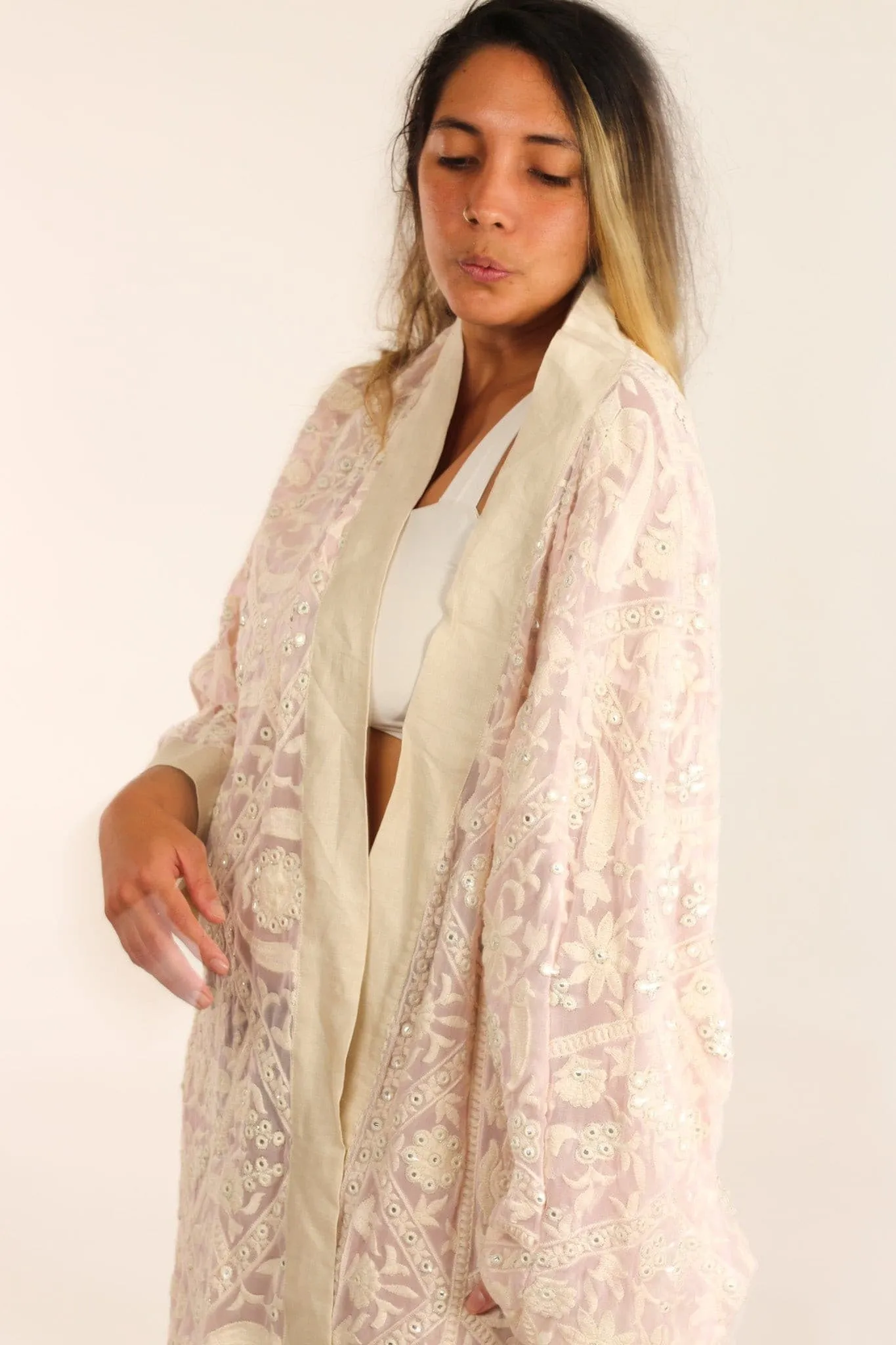 EMBROIDERED VINTAGE PINK SPECIALTY KIMONO SELINA