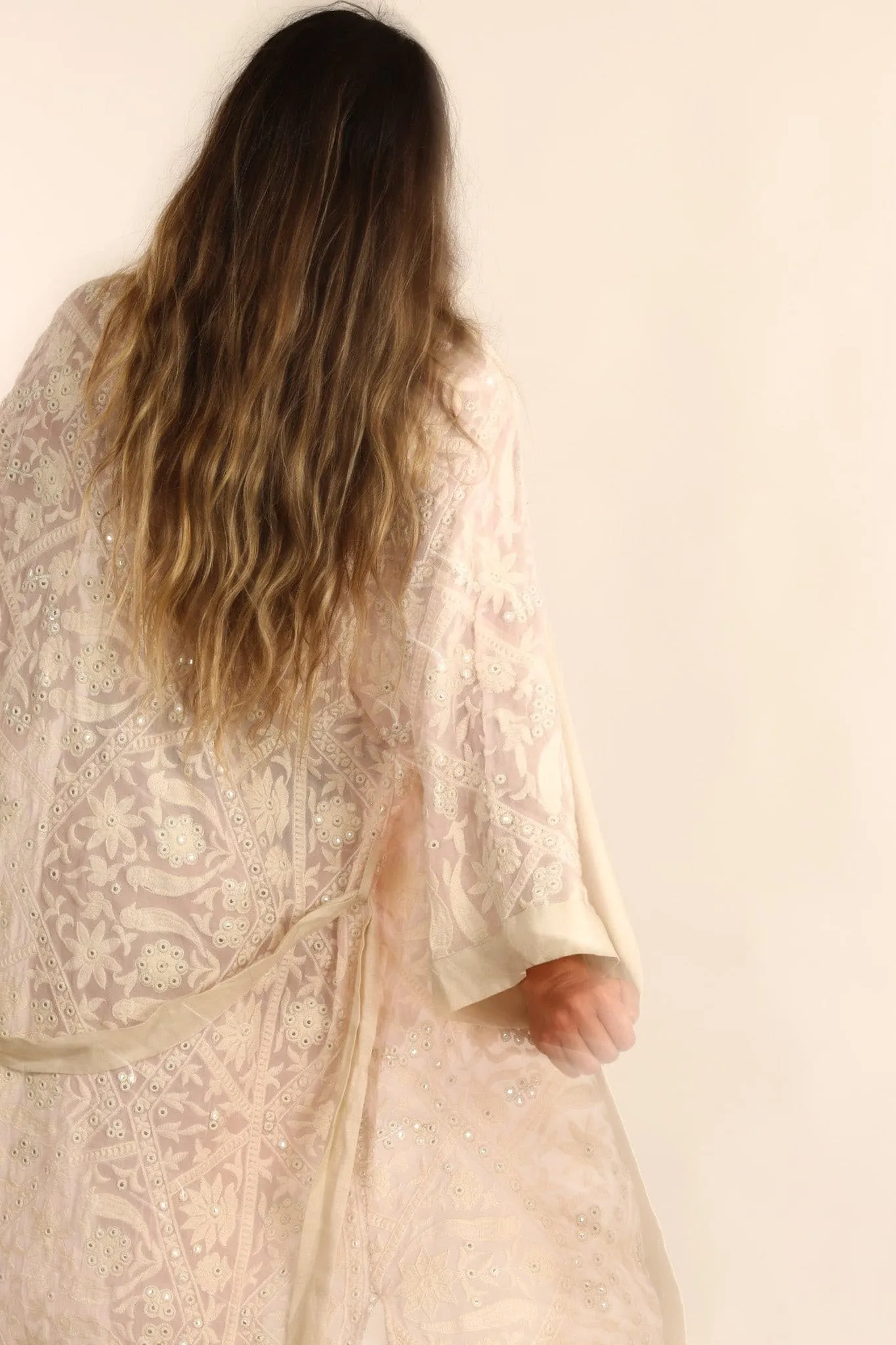 EMBROIDERED VINTAGE PINK SPECIALTY KIMONO SELINA