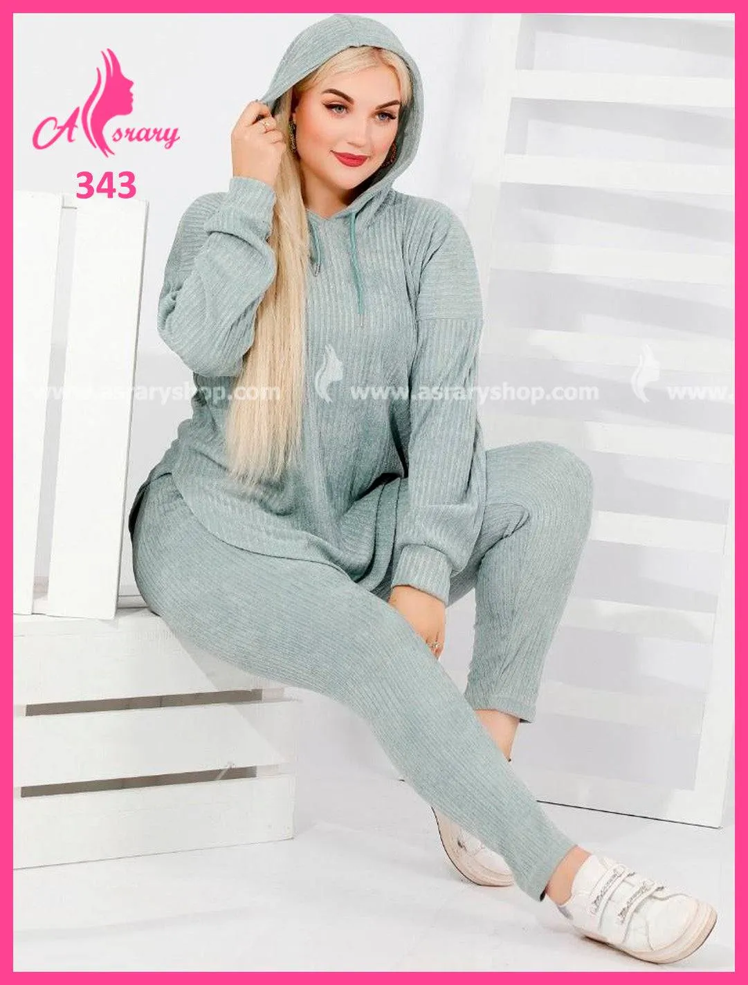 Engraved Hooded Velvet Pajamas 343