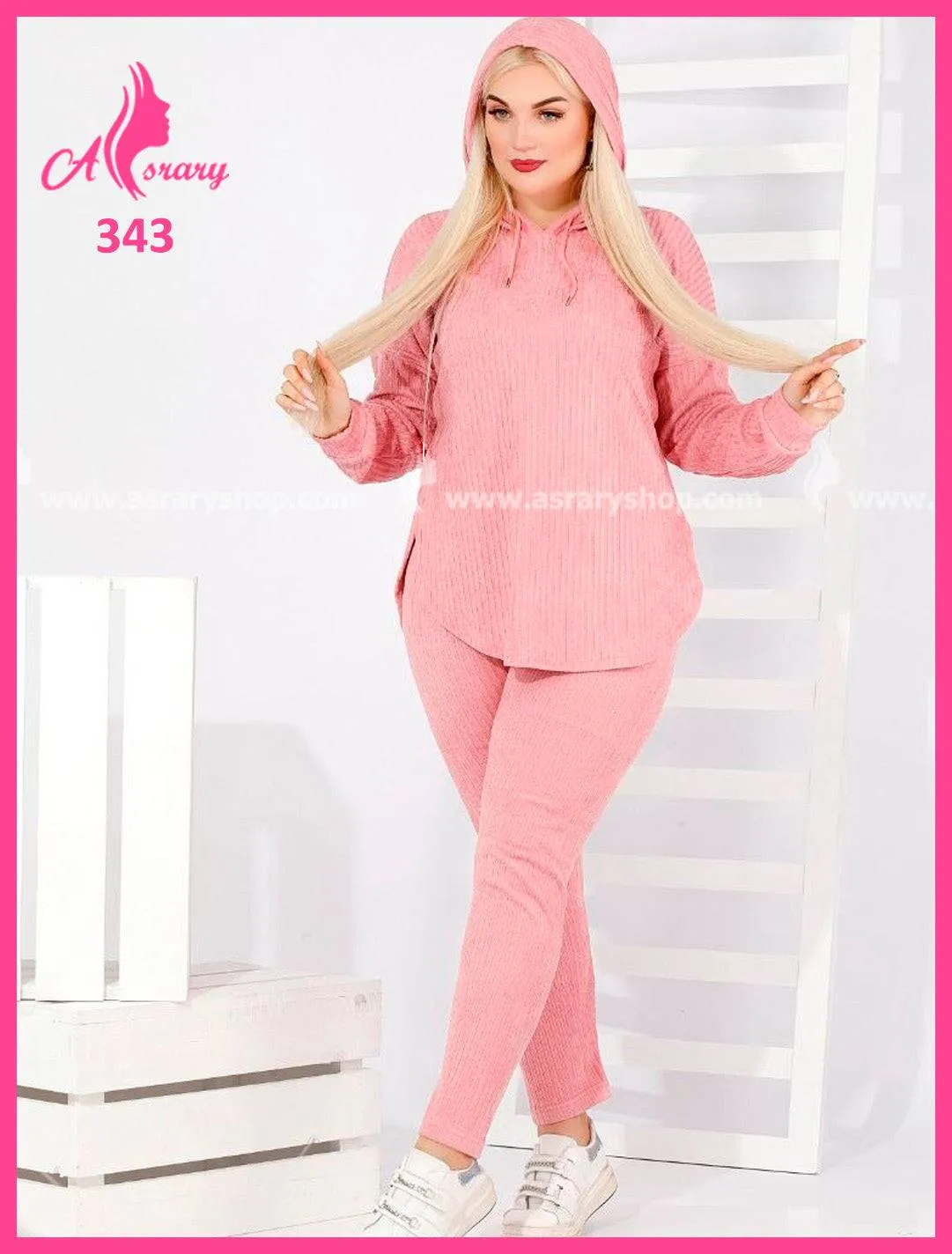 Engraved Hooded Velvet Pajamas 343