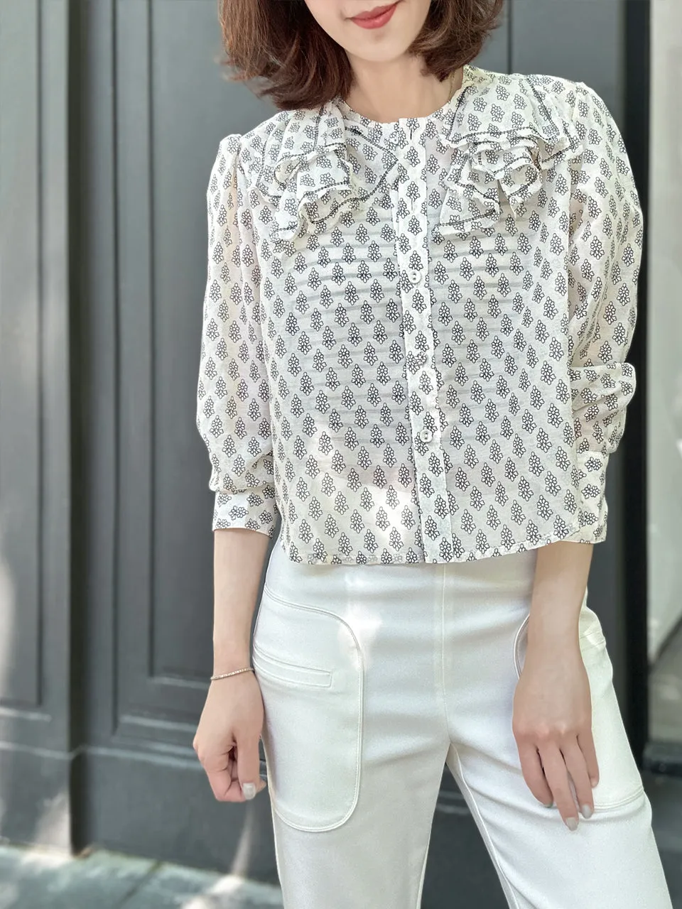 Floral Print Embroidery Layered Collar Cropped Shirt