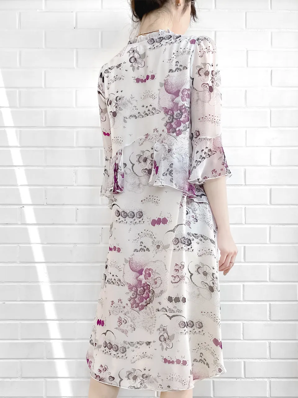 Surprise Sale! White Floral Prints Ruffle Elbow Sleeve Silky Dress