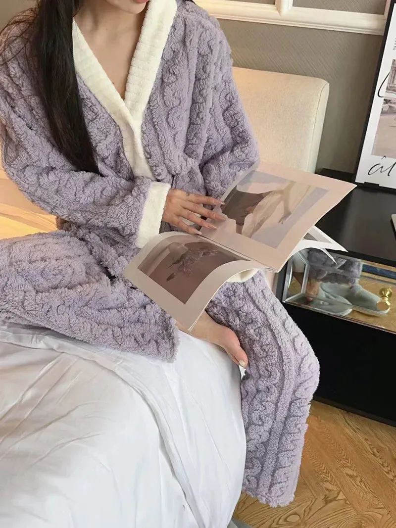 Trendy Women's Fleece Pajama Set - Cozy Cable Knit Loungewear