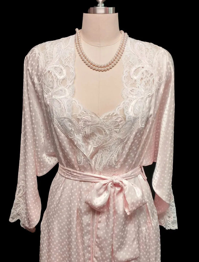 *VINTAGE NATORI SATINY PEIGNOIR & NIGHTGOWN ADORNED WITH DOTS, LACE & APPLIQUES IN BLUSH PINK