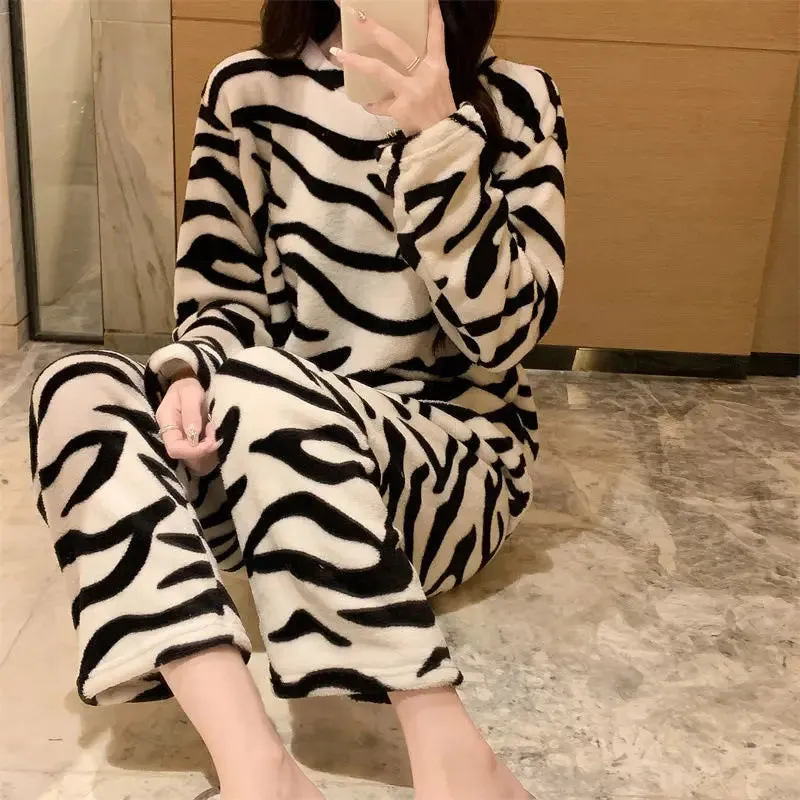 Zebra Striped Coral Velvet Pajamas Homewear Suit Women's Fall and Winter New Home Suit Padded and Thickened Warm Clothes